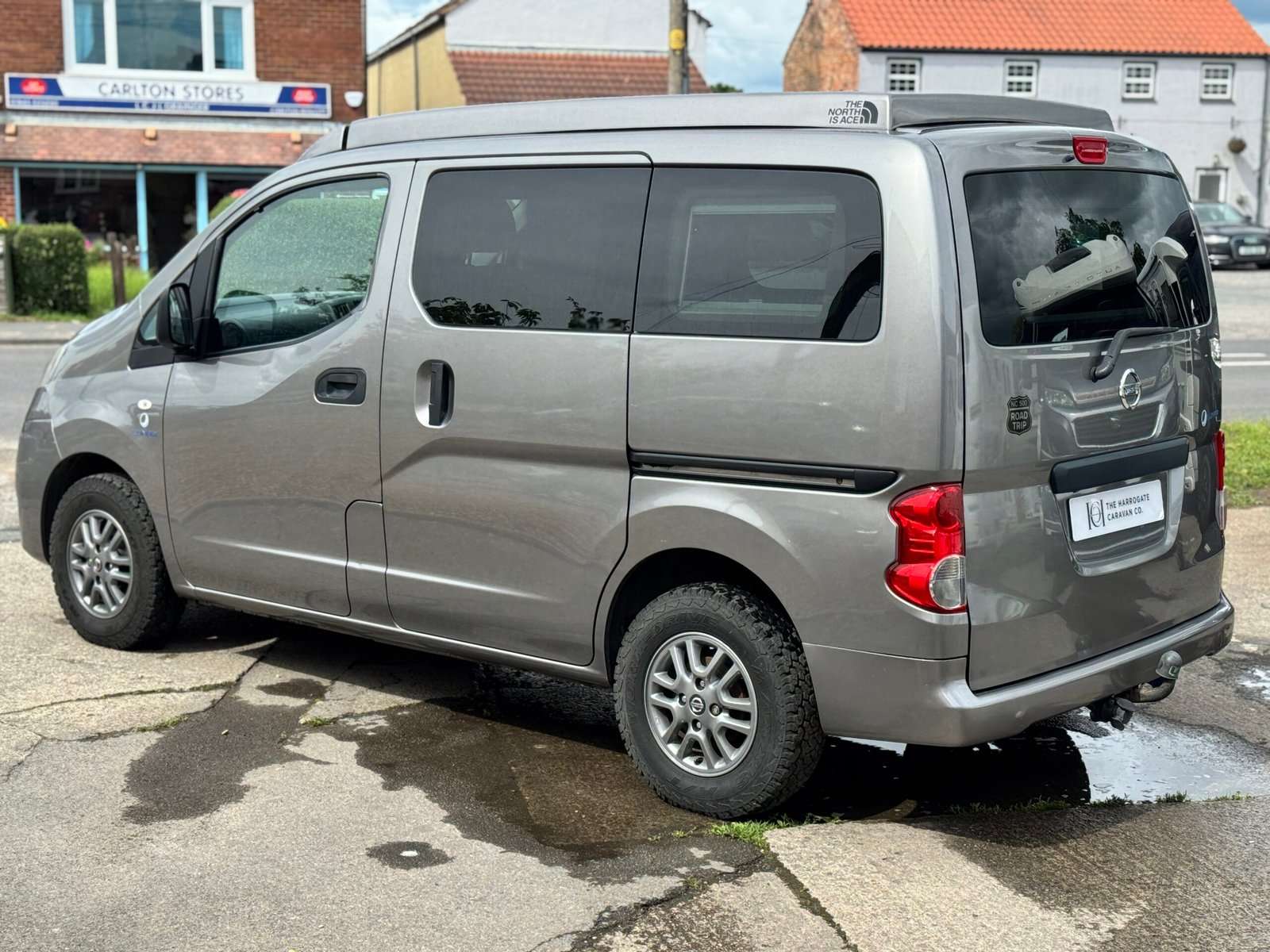 Lunar Cavanar / Nissan NV200 4 Berth Micro Campervan - Amazing Example - Image 4