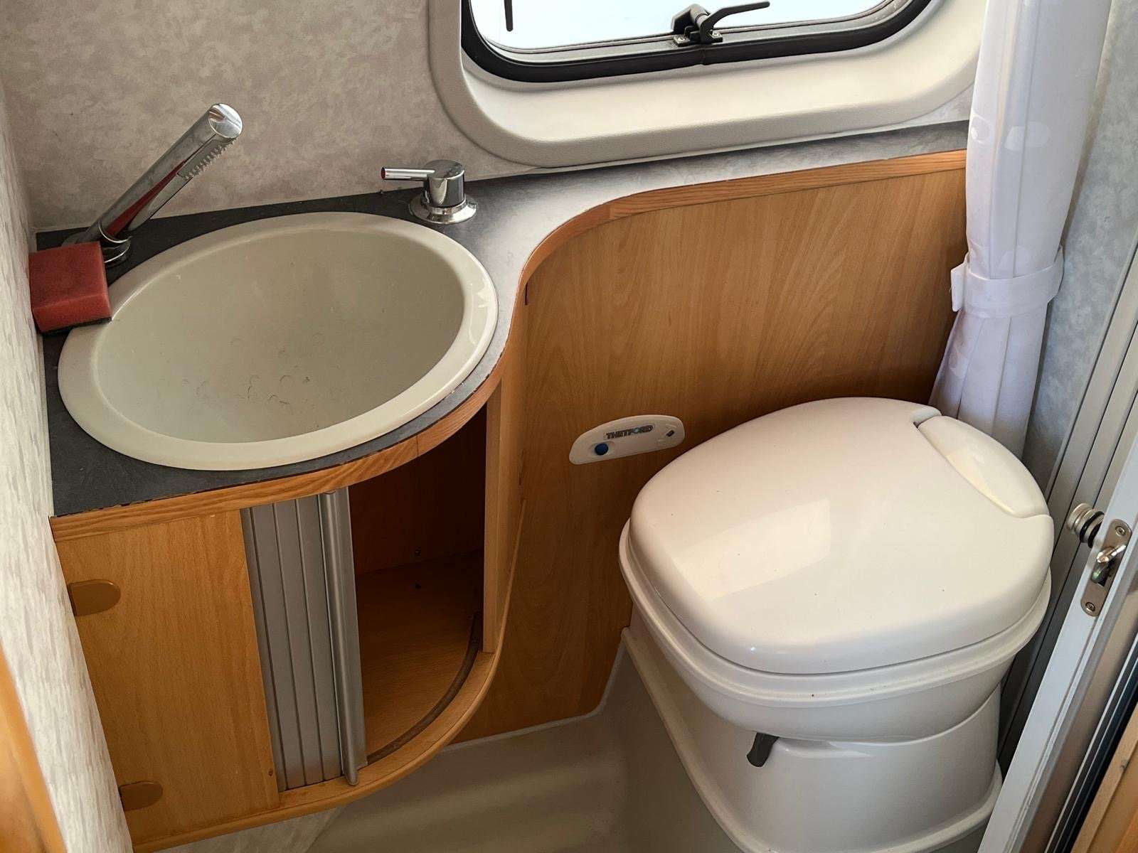 2007 Adria Twin / 2 Berth Motorhome - 19000 Miles !!! - Image 17
