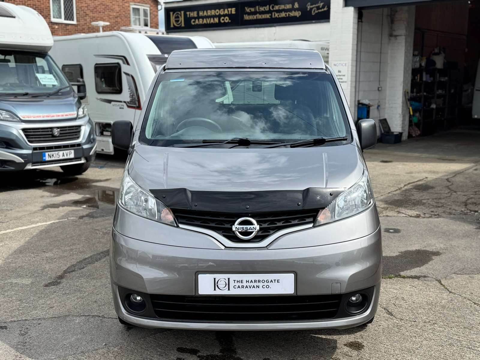Lunar Cavanar / Nissan NV200 4 Berth Micro Campervan - Amazing Example - Image 8