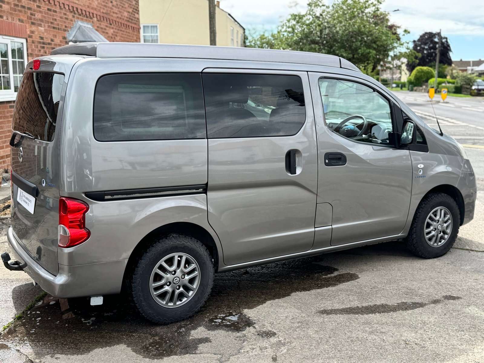 Lunar Cavanar / Nissan NV200 4 Berth Micro Campervan - Amazing Example - Image 10