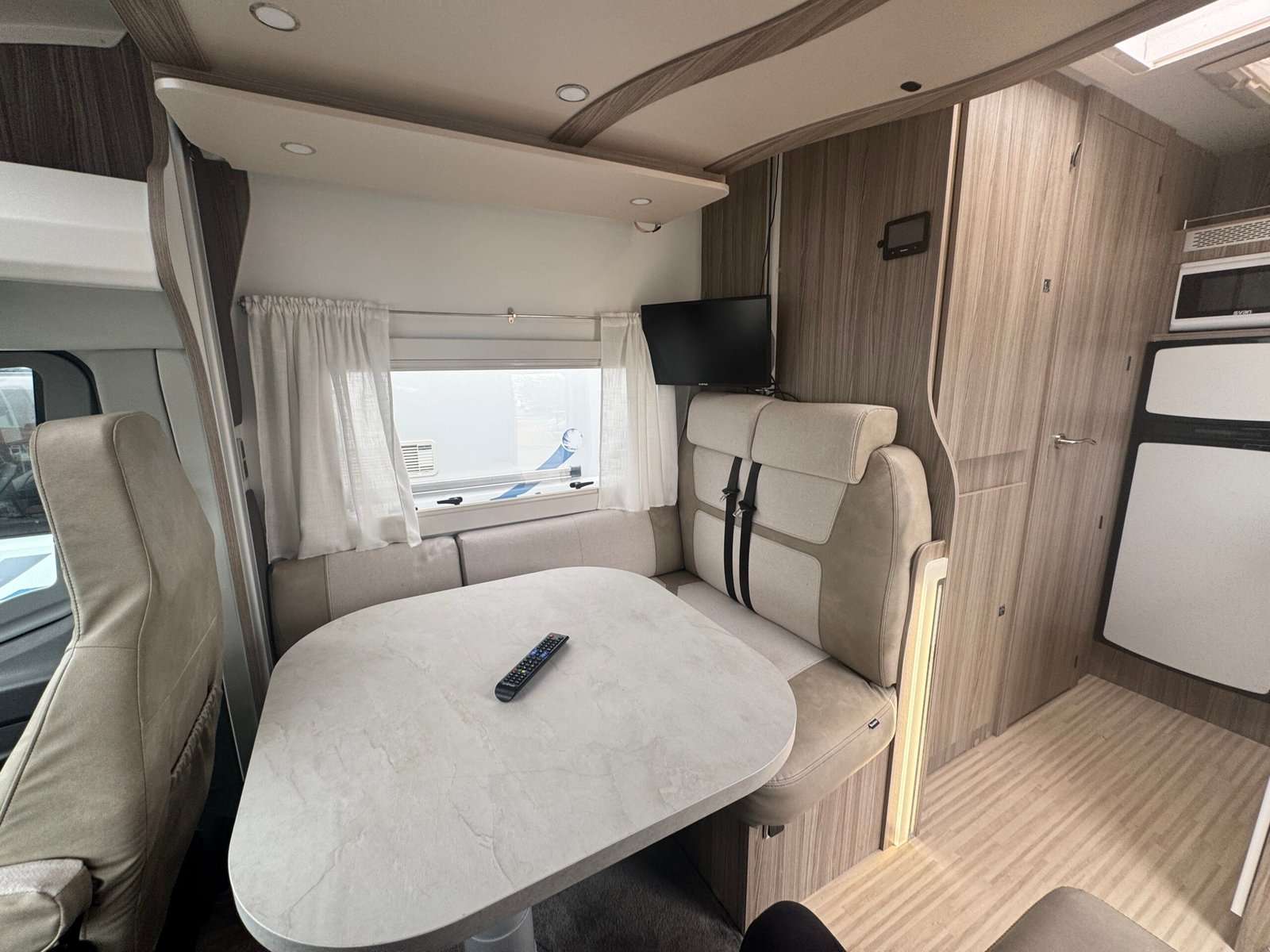 2023 73 Benimar Tessoro T481 / 4 Berth Compact Lowline Motorhome - Image 14