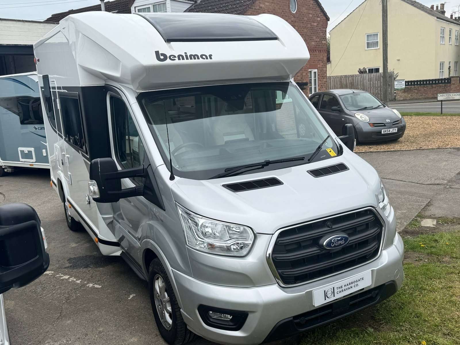 2023 73 Benimar Tessoro T481 / 4 Berth Compact Lowline Motorhome - Image 2