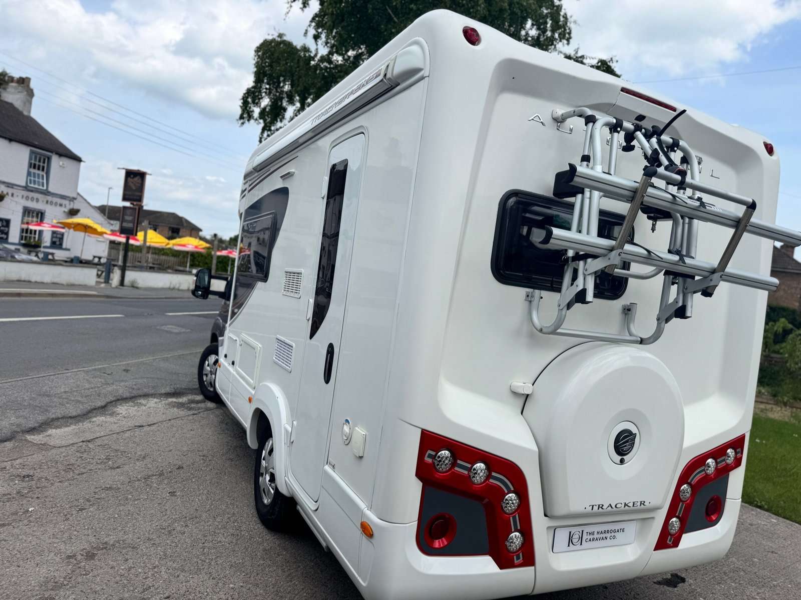 2015 Autotrail Tracker eks / 2 Berth Motorhome - Image 9