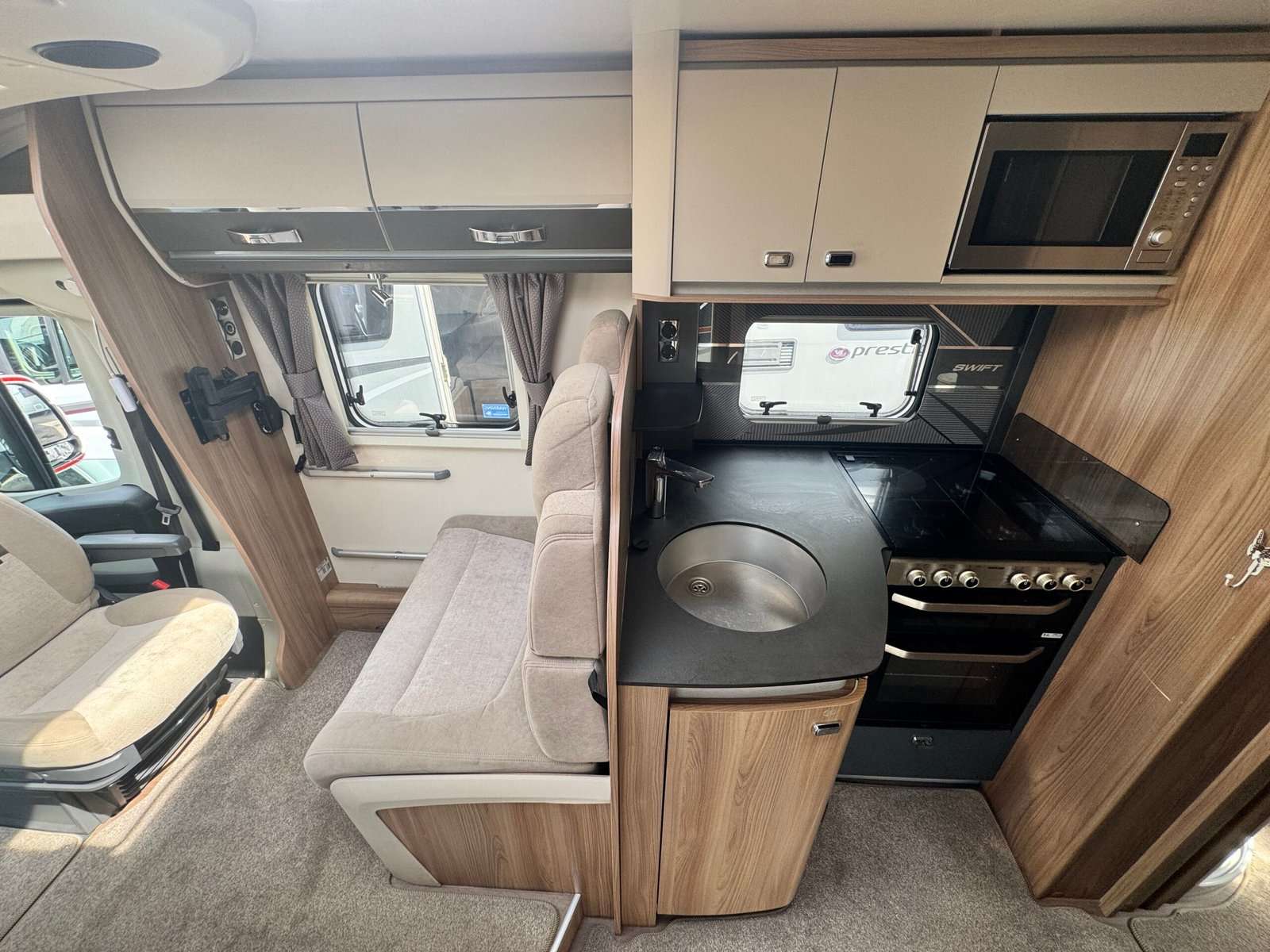 2019 Swift Kon-Tiki Sport 597 Low Line Motor Home 18000 Miles Only!! - Image 8