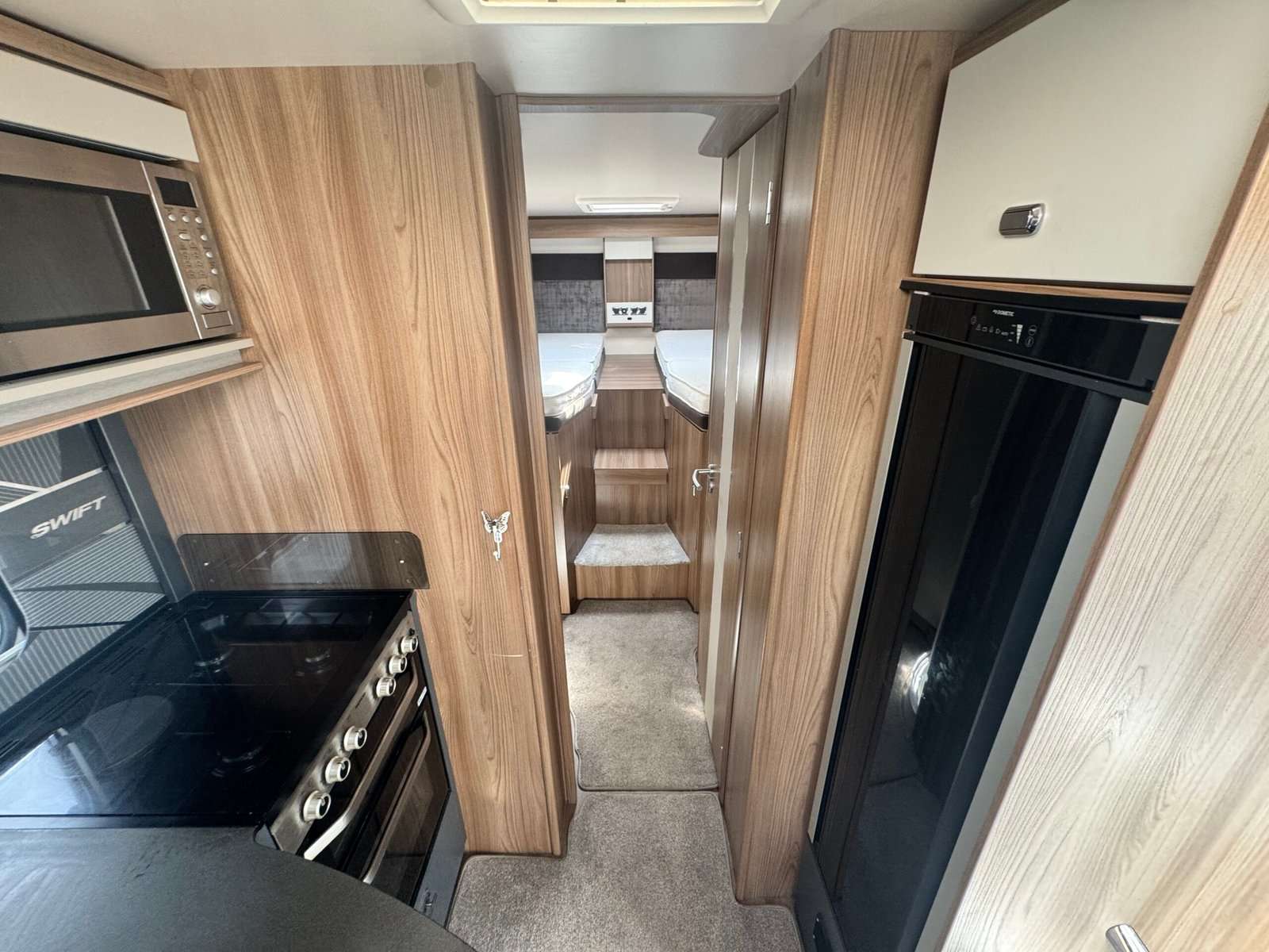 2019 Swift Kon-Tiki Sport 597 Low Line Motor Home 18000 Miles Only!! - Image 9