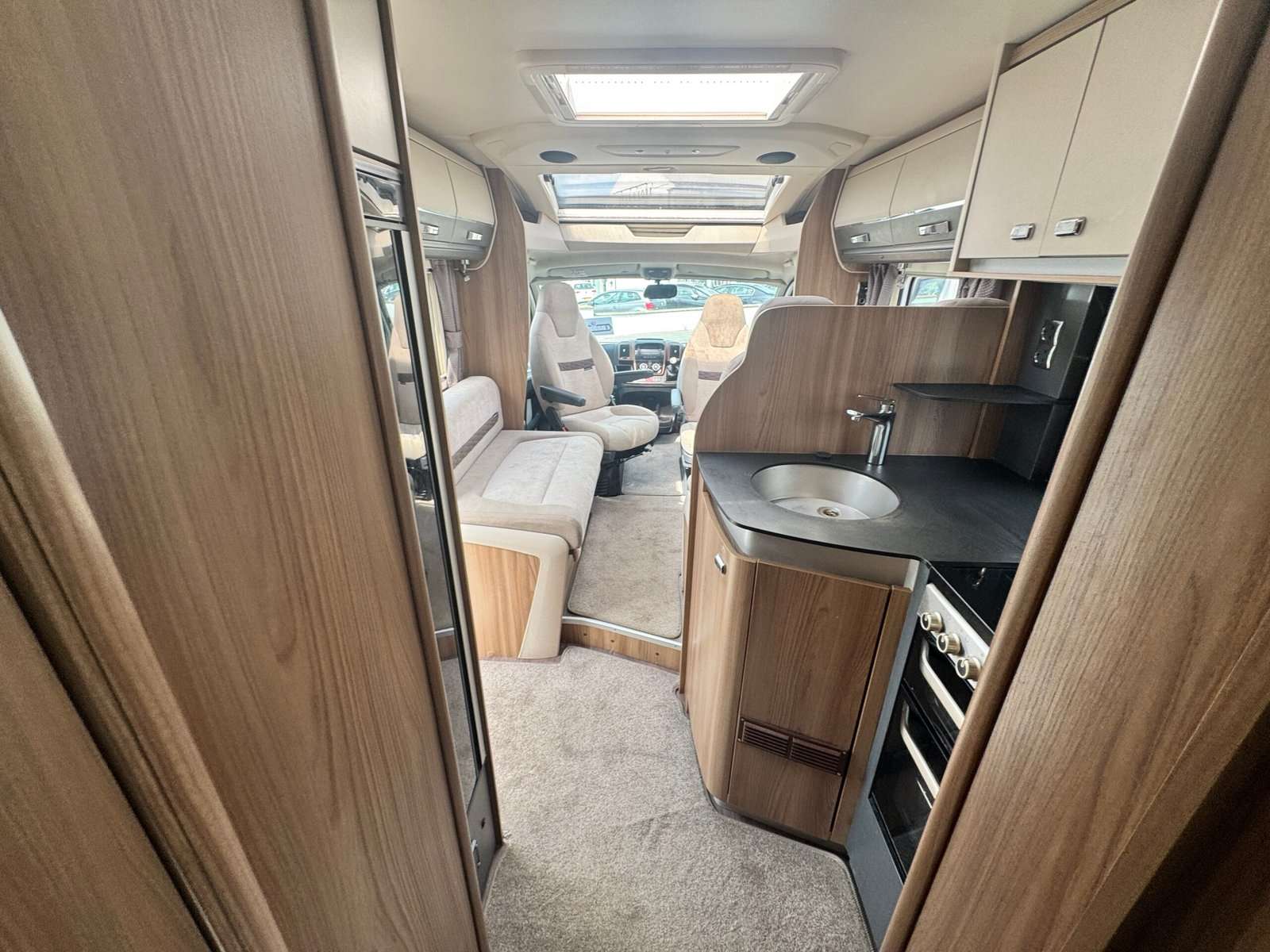 2019 Swift Kon-Tiki Sport 597 Low Line Motor Home 18000 Miles Only!! - Image 14
