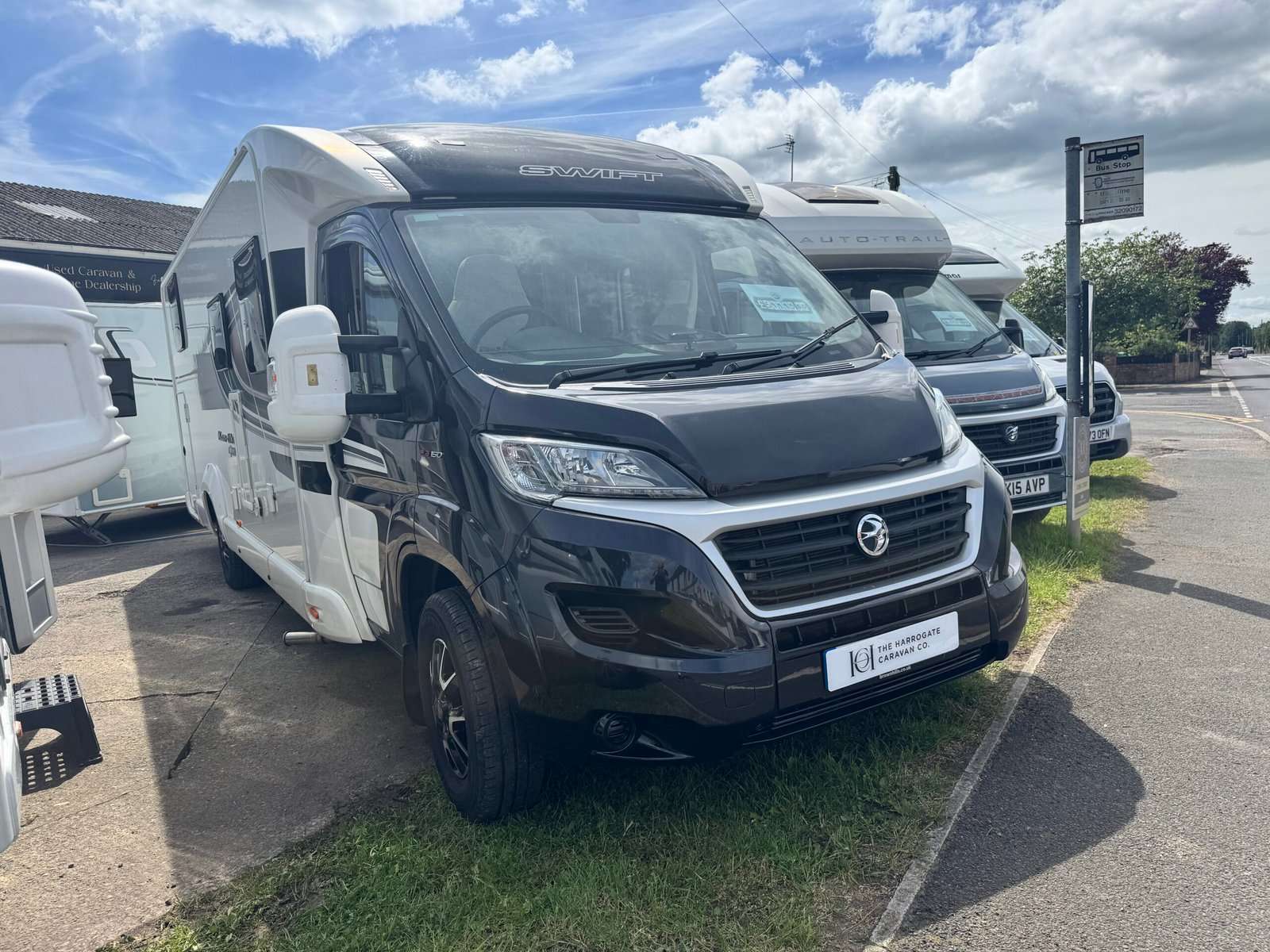 2019 Swift Kon-Tiki Sport 597 Low Line Motor Home 18000 Miles Only!! - Image 3