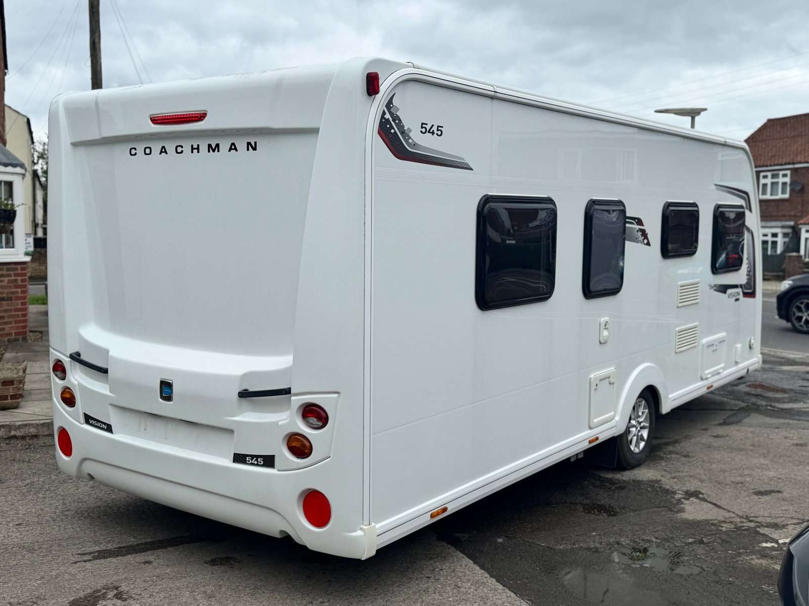2017 Coachman Vision 545 / 4 Berth Touring Caravan - Image 5