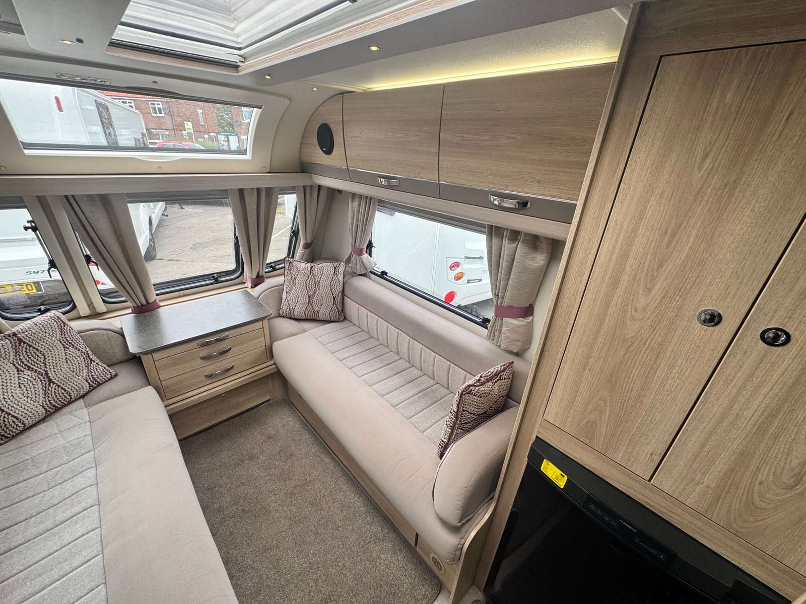 2018 Elddis Supreme 460 /2 - Image 11