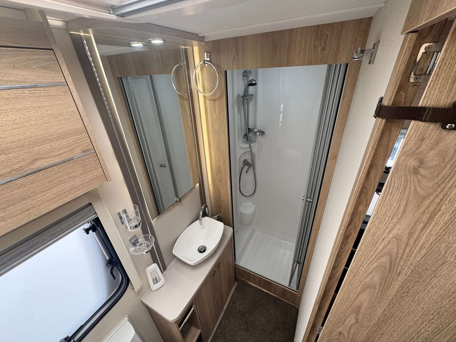 2018 Elddis Supreme 460 /2 - Image 6