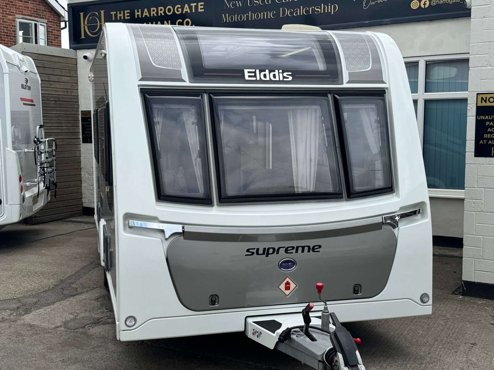 2018 Elddis Supreme 460 /2 - Image 2