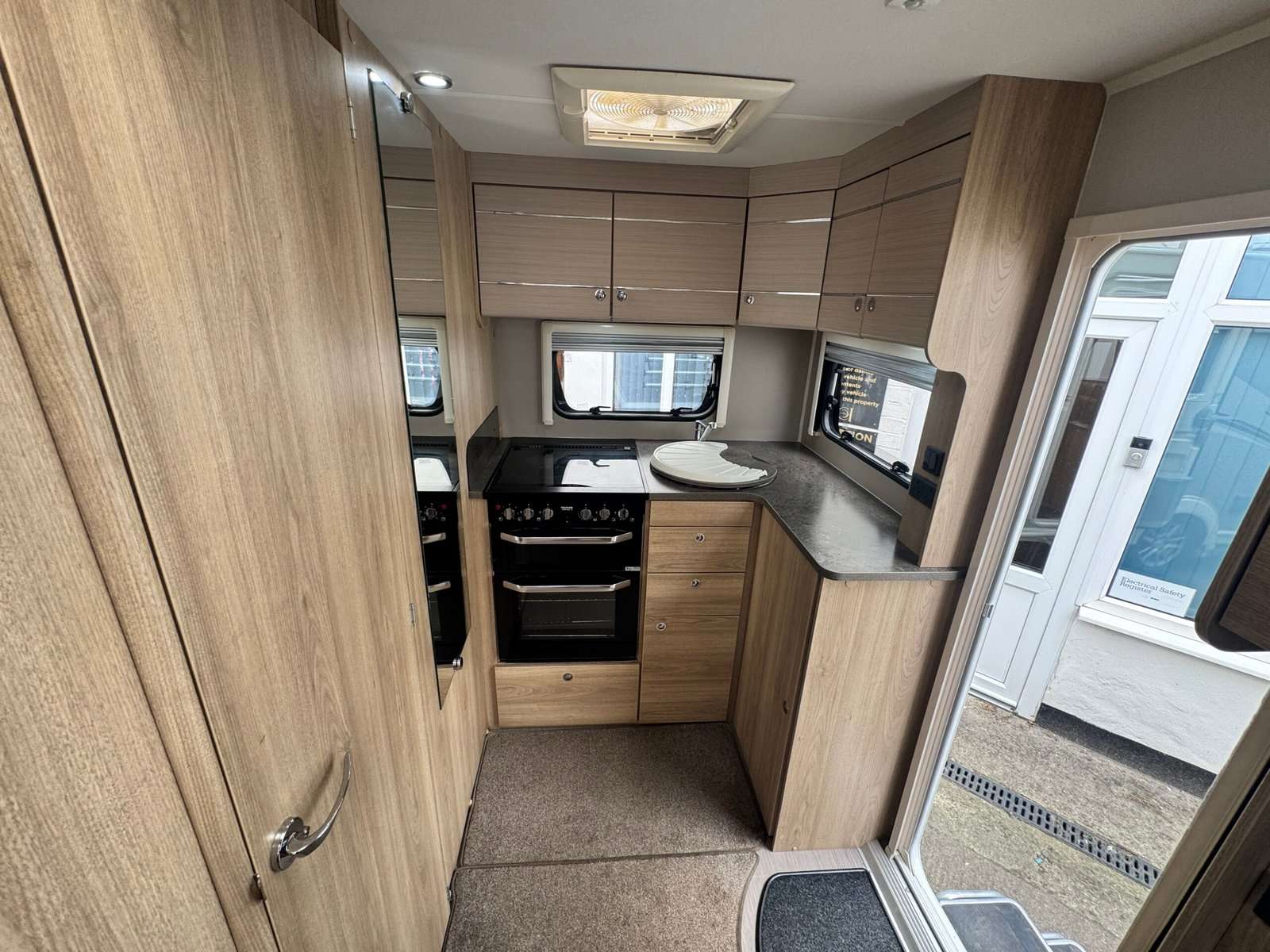 2018 Elddis Supreme 460 /2 - Image 5